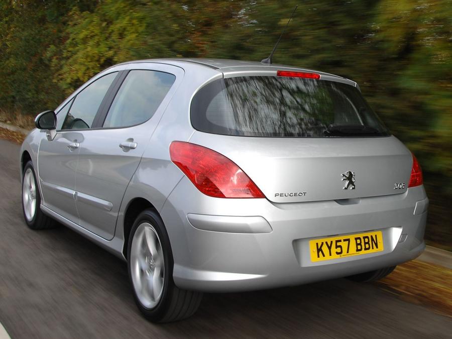  Peugeot 308 5-Door 2008 года  (UK) (фото 2 из 14)